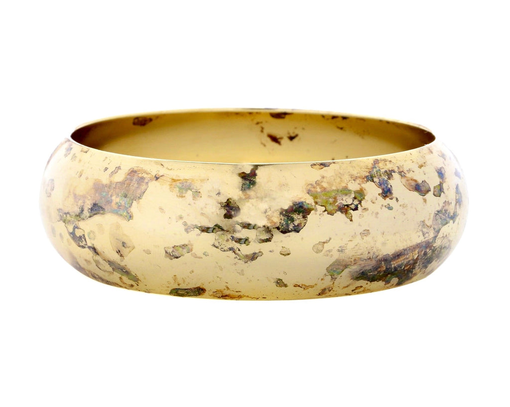 Round metal bangle with acid finish