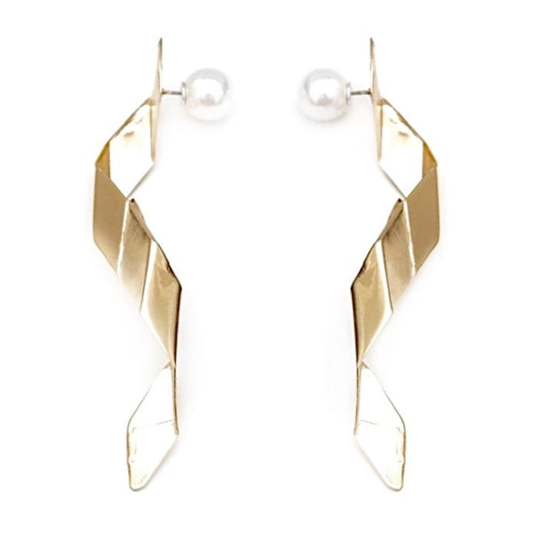 Reversible Gold metal crinkle shape earring with pearl backs